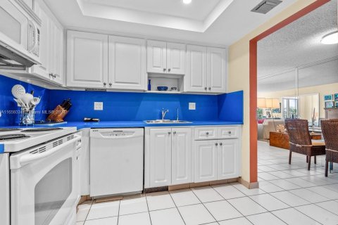 Copropriété à vendre à Fort Lauderdale, Floride: 2 chambres, 124.86 m2 № 1367428 - photo 10