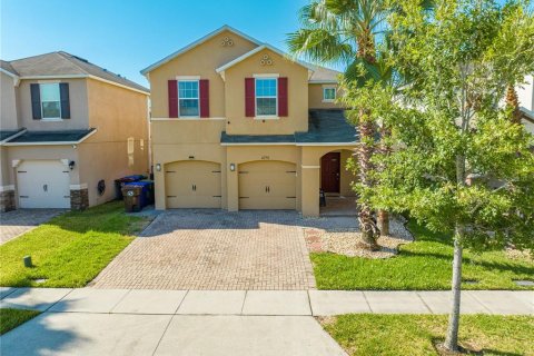 Casa en venta en Kissimmee, Florida, 4 dormitorios, 213.58 m2 № 1369808 - foto 1