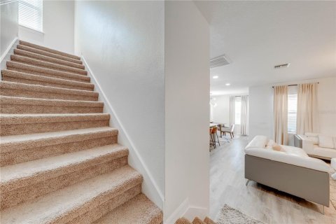 Villa ou maison à vendre à Kissimmee, Floride: 4 chambres, 213.58 m2 № 1369808 - photo 11