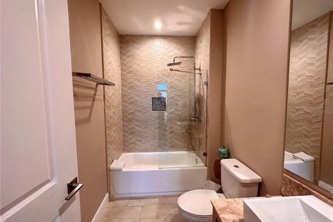 Купить таунхаус в Киссимми, Флорида 4 комнаты, 203.92м2, № 985983 - фото 16