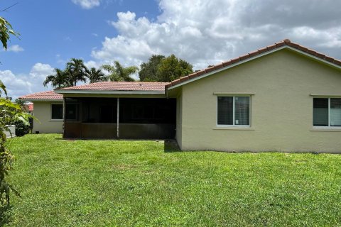 Купить коммерческую недвижимость в Корал-Спрингс, Флорида № 1132894 - фото 5