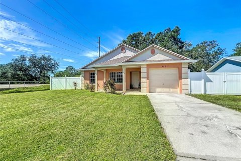 House in Lakeland, Florida 3 bedrooms, 111.02 sq.m. № 1411110 - photo 2