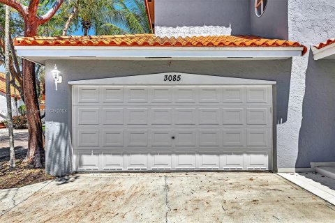 Casa en venta en Hollywood, Florida, 3 dormitorios, 157.93 m2 № 1316214 - foto 4