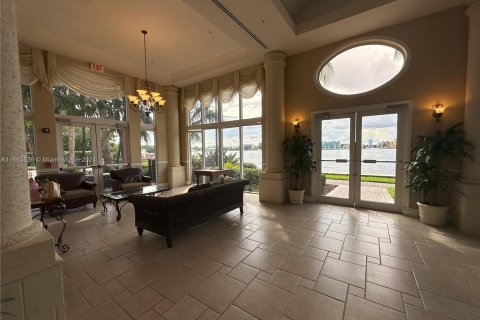 Condo in Sunny Isles Beach, Florida, 1 bedroom  № 1367045 - photo 3