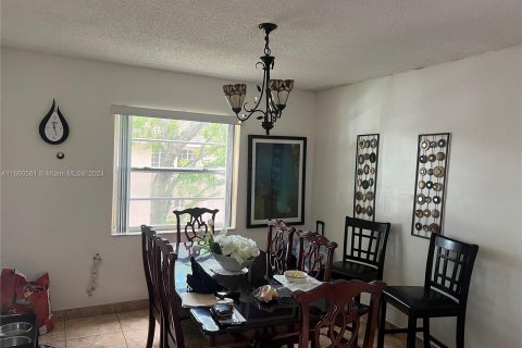 Condominio en venta en Miami, Florida, 3 dormitorios, 108.51 m2 № 1367047 - foto 13