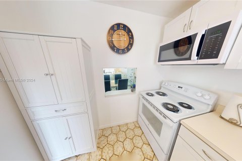 Copropriété à vendre à Sunrise, Floride: 1 chambre, 62.71 m2 № 1281383 - photo 11