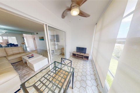 Copropriété à vendre à Sunrise, Floride: 1 chambre, 62.71 m2 № 1281383 - photo 14