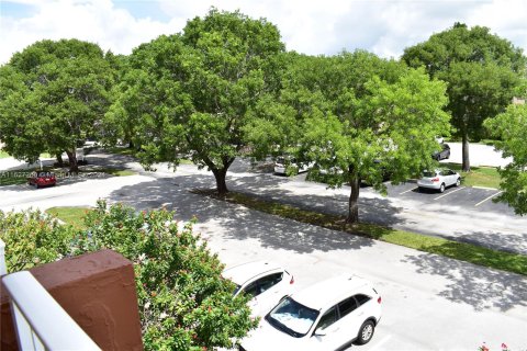 Condo in Sunrise, Florida, 1 bedroom  № 1281383 - photo 28