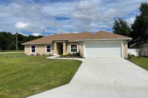 House in Ocala, Florida 4 bedrooms, 192.03 sq.m. № 1422312 - photo 1