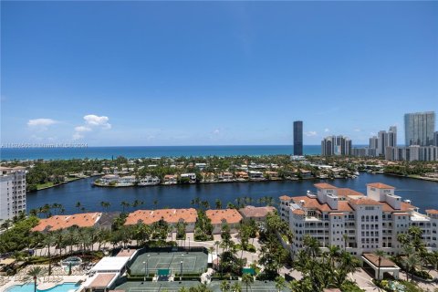 Condominio en venta en Aventura, Florida, 4 dormitorios, 306.58 m2 № 1281412 - foto 13