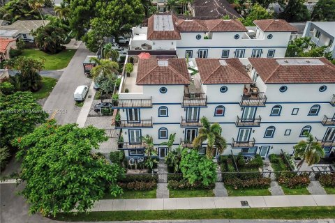 Touwnhouse à vendre à Fort Lauderdale, Floride: 3 chambres, 227.33 m2 № 1281379 - photo 7