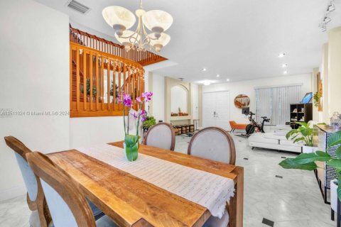 Casa en venta en Miramar, Florida, 5 dormitorios, 362.41 m2 № 940307 - foto 9
