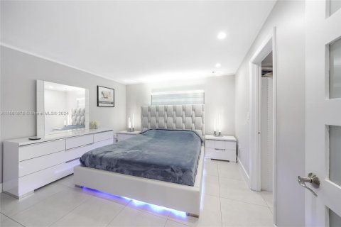 Villa ou maison à vendre à Miami, Floride: 3 chambres, 149.39 m2 № 1368852 - photo 30