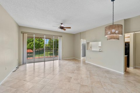 Condo in Hypoluxo, Florida, 2 bedrooms  № 1209135 - photo 23