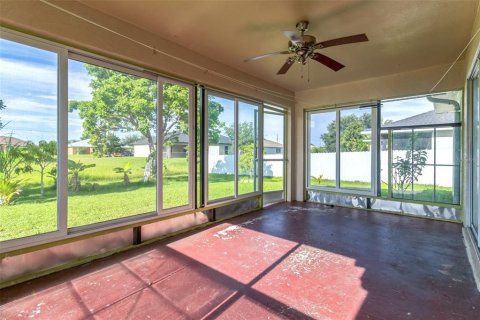 House in Lehigh Acres, Florida 3 bedrooms, 137.4 sq.m. № 1304085 - photo 24