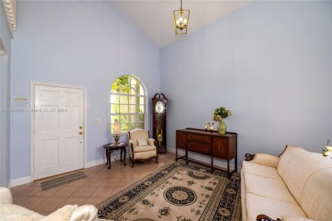 Casa en venta en Pembroke Pines, Florida, 4 dormitorios, 184.13 m2 № 1291332 - foto 5