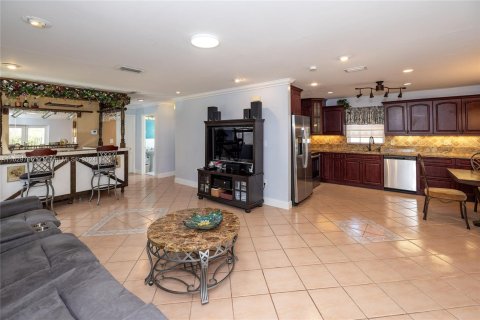 Casa en venta en Pembroke Pines, Florida, 4 dormitorios, 184.13 m2 № 1291332 - foto 8