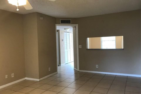 Copropriété à vendre à Coral Springs, Floride: 2 chambres, 74.79 m2 № 1182045 - photo 10