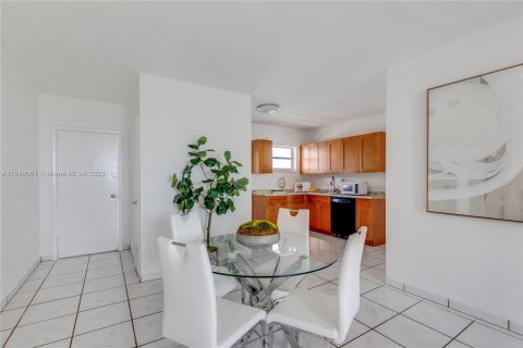 Condominio en venta en Miami Beach, Florida, 1 dormitorio, 67.82 m2 № 57932 - foto 6