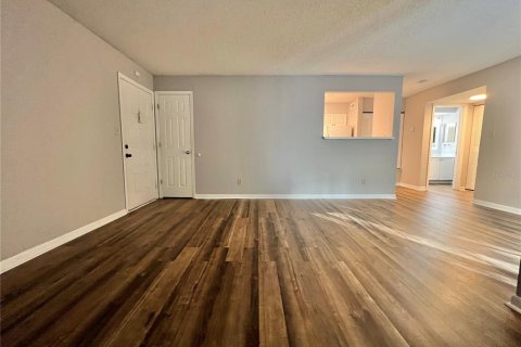 Condominio en venta en Tampa, Florida, 1 dormitorio, 75.62 m2 № 1393750 - foto 3