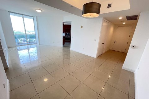 Condominio en venta en Sunny Isles Beach, Florida, 2 dormitorios, 133.31 m2 № 832571 - foto 5