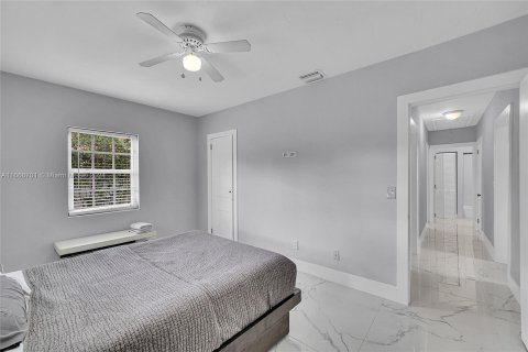 Casa en venta en Miami, Florida, 4 dormitorios, 137.87 m2 № 1380200 - foto 25