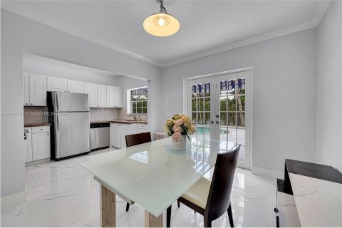 Casa en venta en Miami, Florida, 4 dormitorios, 137.87 m2 № 1380200 - foto 16