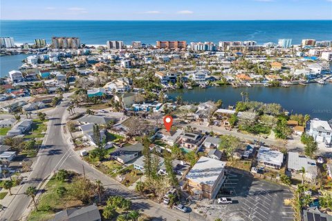 Terreno en venta en Madeira Beach, Florida № 1429182 - foto 4