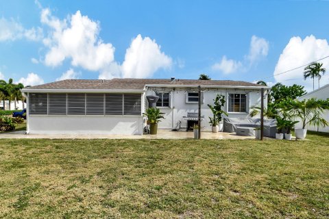 Villa ou maison à vendre à West Palm Beach, Floride: 2 chambres, 77.57 m2 № 1104313 - photo 3