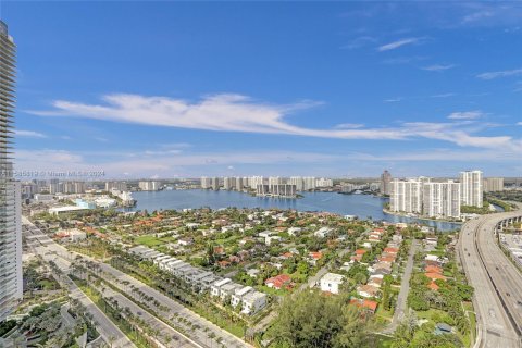 Condo in Sunny Isles Beach, Florida, 3 bedrooms  № 1326066 - photo 18