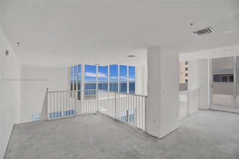 Condo in Sunny Isles Beach, Florida, 3 bedrooms  № 1326066 - photo 22