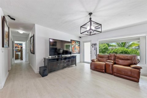 Villa ou maison à vendre à Pembroke Pines, Floride: 4 chambres, 132.66 m2 № 1364908 - photo 3