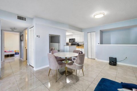 Copropriété à vendre à Royal Palm Beach, Floride: 3 chambres, 119.84 m2 № 1102012 - photo 21