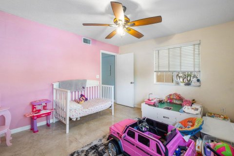 Condominio en venta en Royal Palm Beach, Florida, 3 dormitorios, 119.84 m2 № 1102012 - foto 11