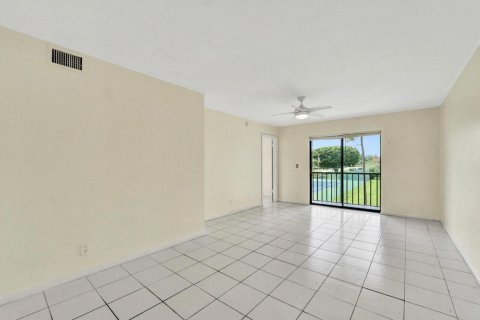 Condominio en venta en Lake Worth, Florida, 2 dormitorios, 80.64 m2 № 1101234 - foto 16