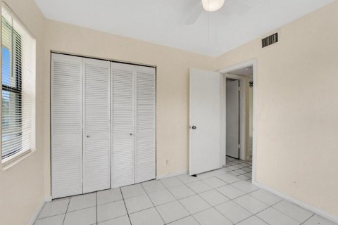 Condominio en venta en Lake Worth, Florida, 2 dormitorios, 80.64 m2 № 1101234 - foto 5