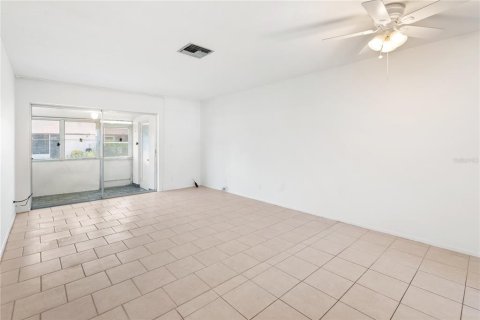 Casa en venta en West Palm Beach, Florida, 1 dormitorio, 56.86 m2 № 1190481 - foto 9