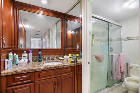 Condo in Miami Beach, Florida, 1 bedroom  № 1242011 - photo 8