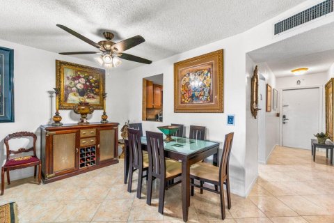 Condo in Delray Beach, Florida, 2 bedrooms  № 1081369 - photo 21