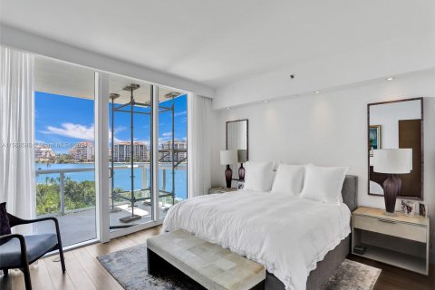 Copropriété à vendre à Miami Beach, Floride: 2 chambres, 130.71 m2 № 1120380 - photo 6