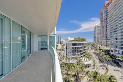 Copropriété à vendre à Miami Beach, Floride: 2 chambres, 130.71 m2 № 1120380 - photo 14