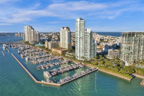 Copropriété à vendre à Miami Beach, Floride: 2 chambres, 130.71 m2 № 1120380 - photo 23