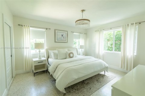 Casa en venta en Miami Shores, Florida, 3 dormitorios, 165.64 m2 № 1120378 - foto 12