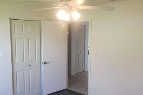 House in Port Charlotte, Florida 2 bedrooms, 106.09 sq.m. № 1385335 - photo 18