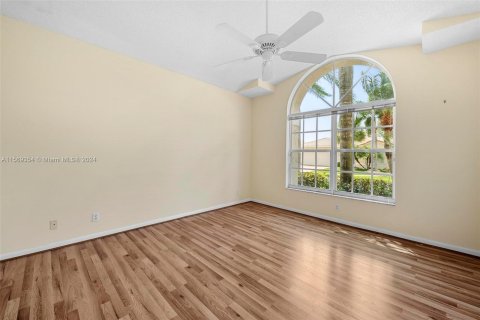 Купить виллу или дом в Бойнтон-Бич, Флорида 3 спальни, 217.86м2, № 1119438 - фото 18