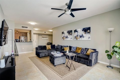 Copropriété à vendre à Fort Lauderdale, Floride: 2 chambres, 117.99 m2 № 1316350 - photo 7