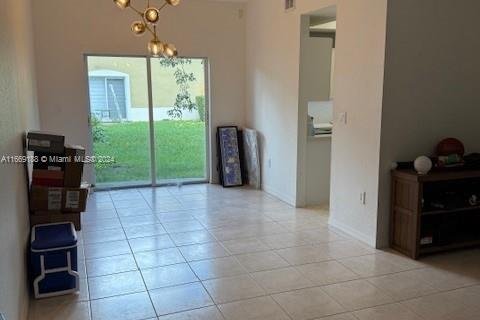 Condo in Miami, Florida, 4 bedrooms  № 1386021 - photo 7