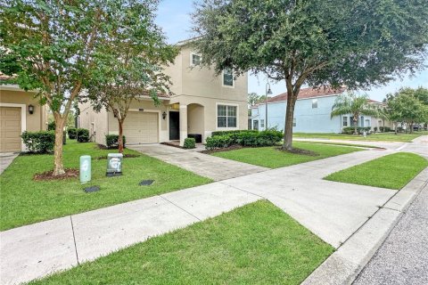 Villa ou maison à louer à Kissimmee, Floride: 6 chambres, 305.74 m2 № 1365086 - photo 2