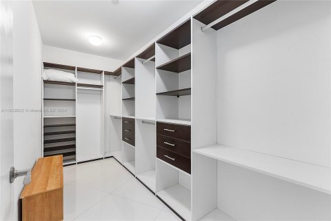 Copropriété à vendre à Sunny Isles Beach, Floride: 2 chambres, 193.61 m2 № 1291124 - photo 29