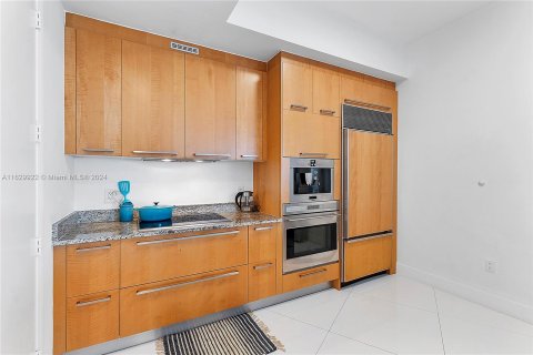 Condominio en venta en Sunny Isles Beach, Florida, 2 dormitorios, 193.61 m2 № 1291124 - foto 12